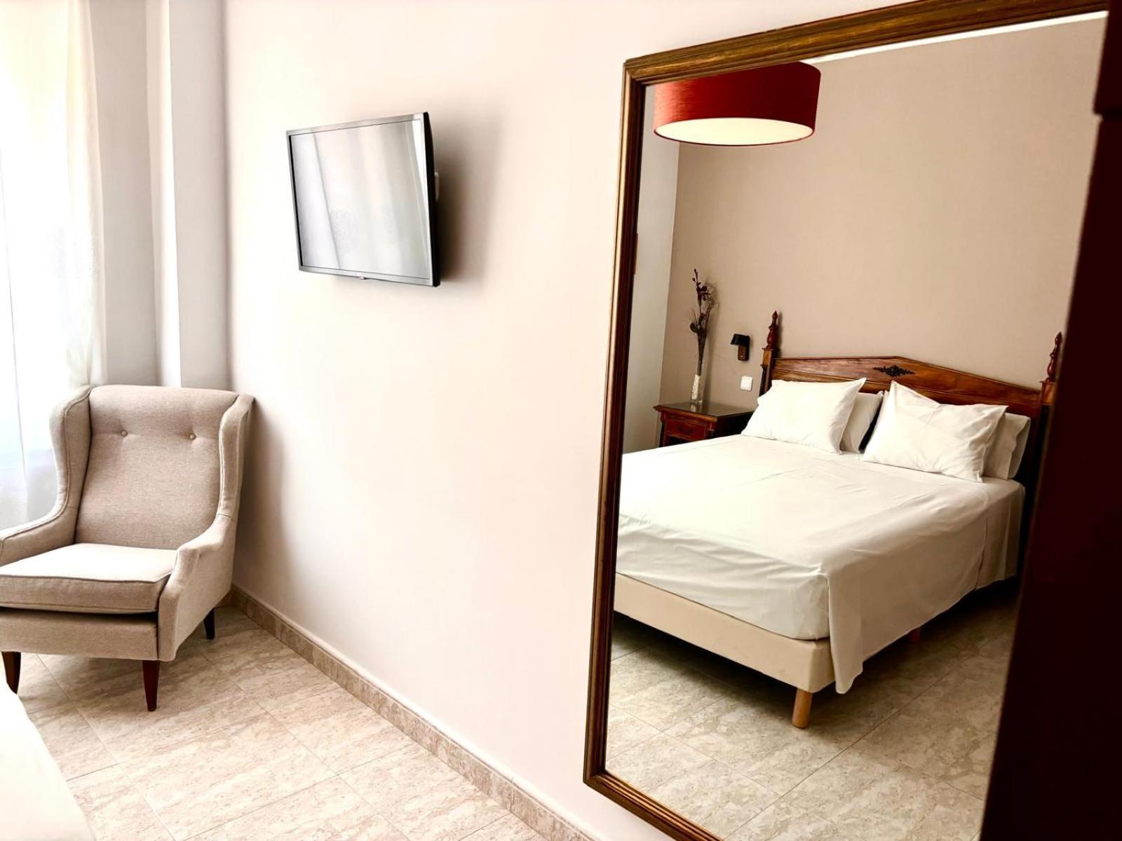 Hostal Barrera Madrid Exterior photo