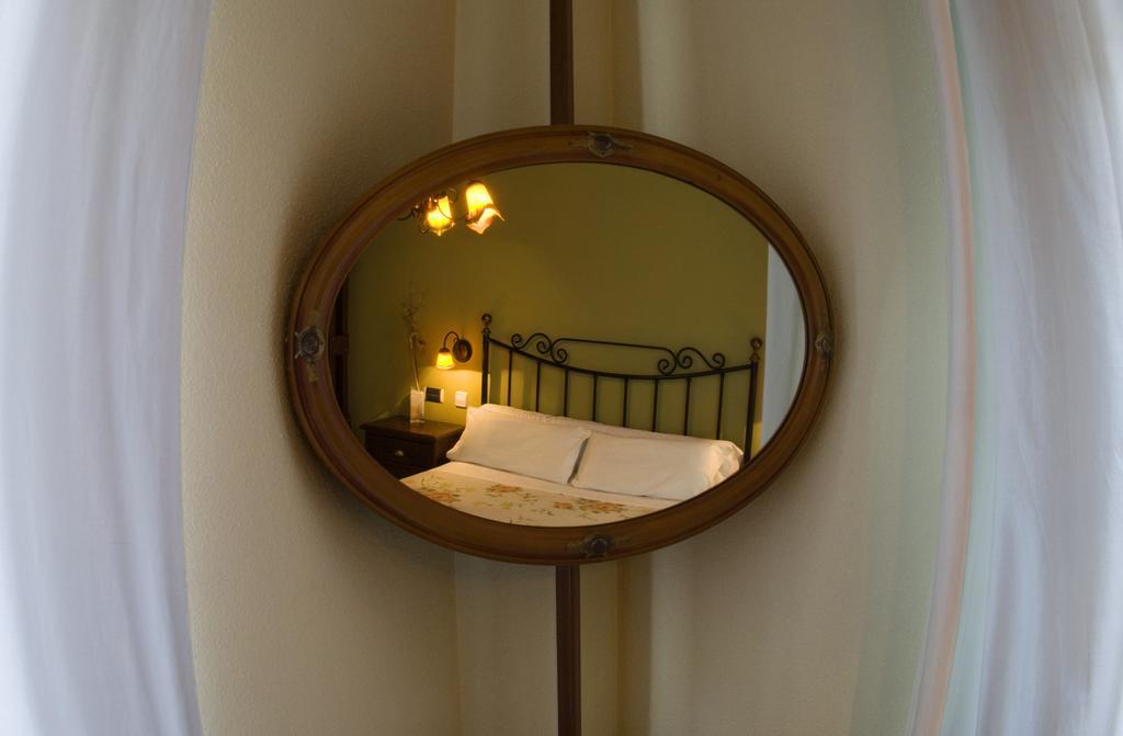 Hostal Barrera Madrid Exterior photo